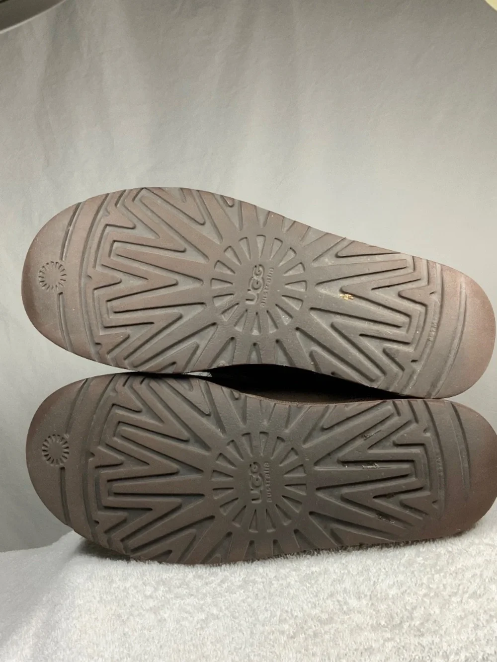 UGG Brown Baily Button Boot - Size 8
